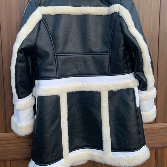 Donna Salyers Fabulous Furs Coat - Picture 2 of 3